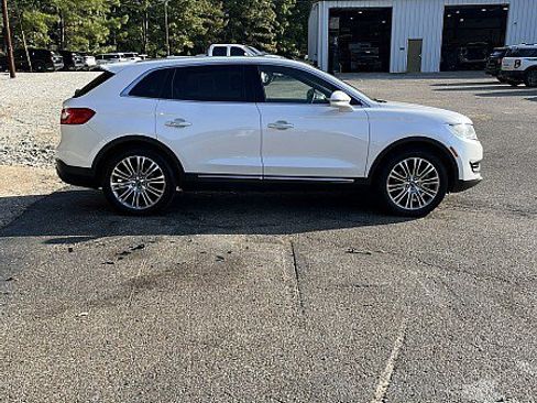 Used 2018 Lincoln MKX Reserve w/ Driver Assistance Package FWD image 8