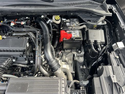 Certified 2025 Ford Escape Platinum AWD/4WD image 38