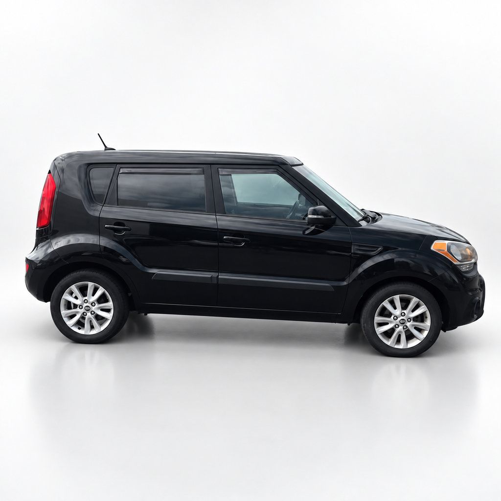 Used 2012 Kia Soul + FWD image 13