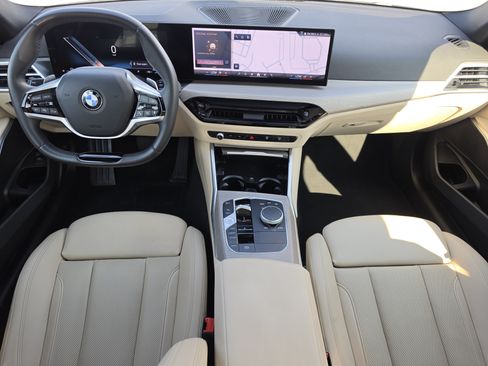 Used 2025 BMW 330i Sedan RWD image 5
