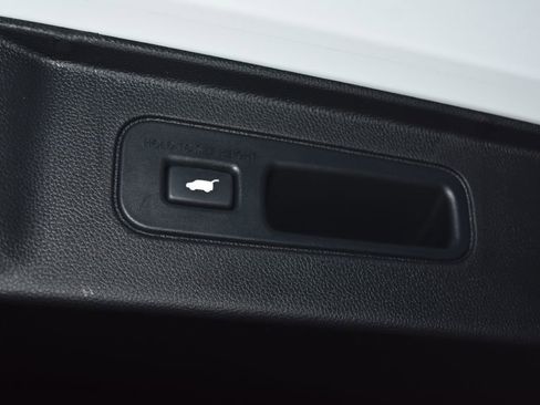 Used 2024 Honda Pilot EX-L image 37