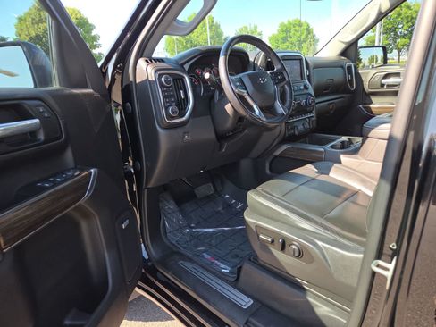 Used 2020 Chevrolet Silverado 1500 LT Trail Boss AWD/4WD image 10