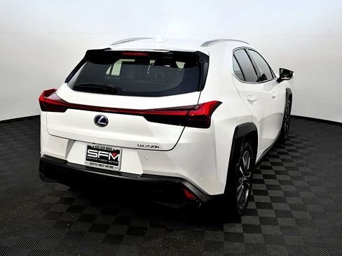 Used 2019 Lexus UX 250h F Sport image 8