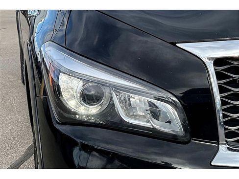 Used 2017 INFINITI QX80 4WD image 32