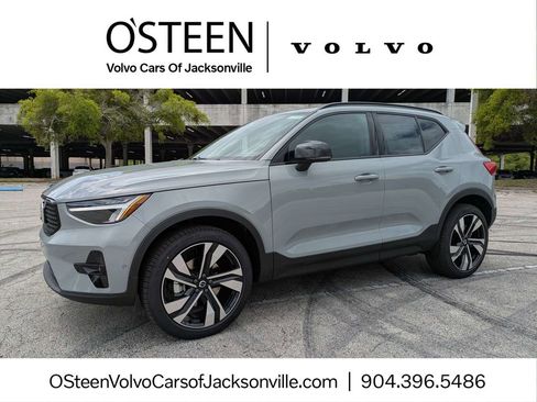 New 2026 Volvo XC40 B5 Plus w/ Climate Package AWD/4WD image 1