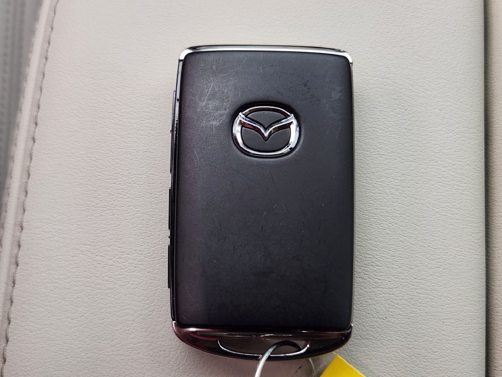 Used 2024 MAZDA CX-90 Plug-In Hybrid w/ Premium Plus AWD/4WD image 28