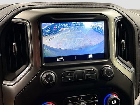 Used 2021 Chevrolet Silverado 1500 LT AWD/4WD image 13