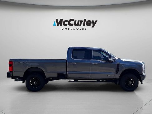 Used 2025 Ford F350 Lariat w/ Black Appearance Package AWD/4WD image 8