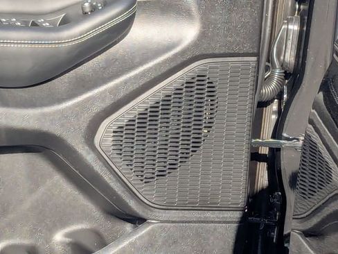 New 2025 Jeep Grand Cherokee L Altitude image 12