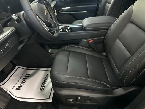 New 2026 Chevrolet Traverse LT image 10
