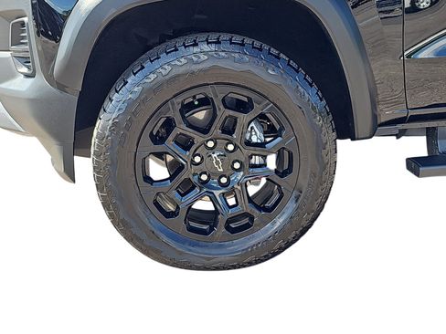 Used 2026 Chevrolet Colorado Trail Boss AWD/4WD image 27