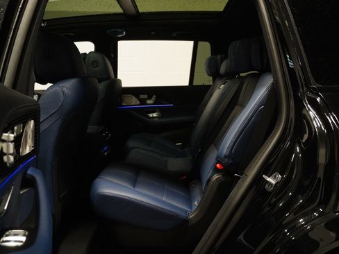 New 2026 Mercedes-Benz GLS 580 4MATIC image 16