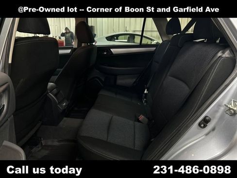 Used 2018 Subaru Outback 2.5i Premium image 24