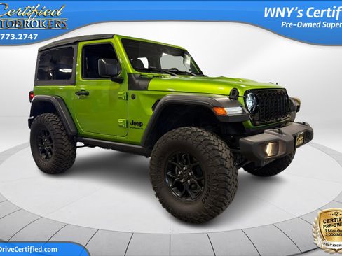 Used 2025 Jeep Wrangler Sport AWD/4WD image 3