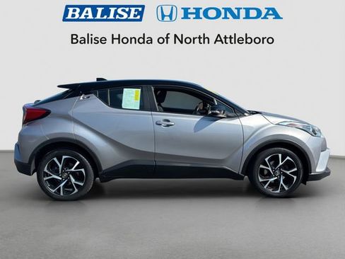Used 2019 Toyota C-HR XLE image 6