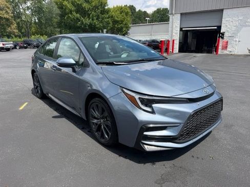 Used 2026 Toyota Corolla SE FWD image 10