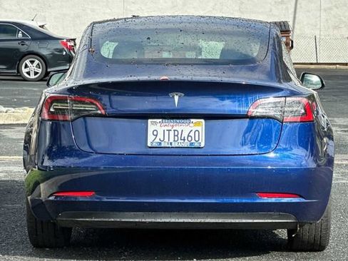 Used 2023 Tesla Model 3 Standard Range image 8