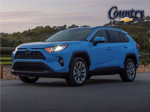 Used 2022 Toyota RAV4 XLE FWD image 1