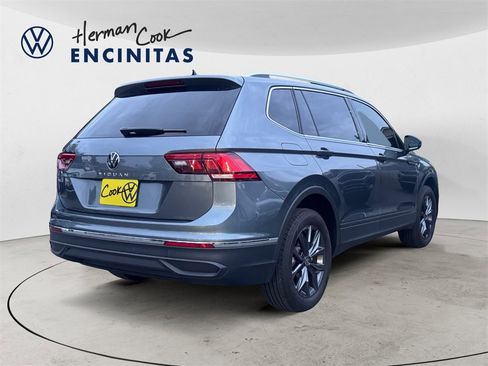 Certified 2023 Volkswagen Tiguan SE image 5