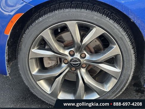 Used 2015 Chrysler 200 S w/ Navigation & Sound Group I image 7