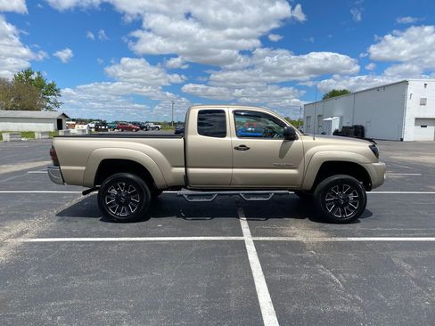 Used 2006 Toyota Tacoma 4x4 Access Cab image 8