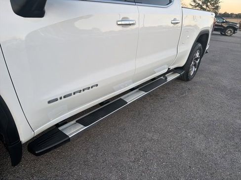Used 2023 GMC Sierra 1500 SLT w/ SLT Premium Package image 27