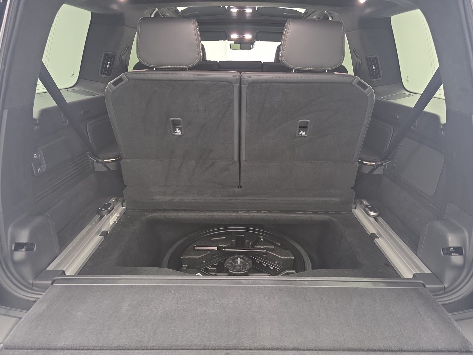 Used 2022 Rivian R1S Launch Edition Quad AWD/4WD image 26