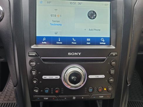 Used 2018 Ford Fusion Energi Titanium image 35