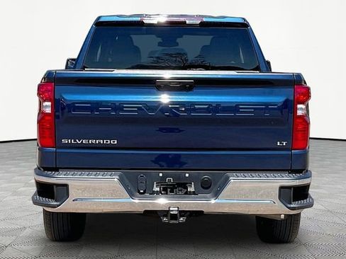 Used 2023 Chevrolet Silverado 1500 LT AWD/4WD image 6