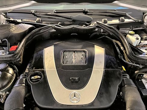 Used 2010 Mercedes-Benz C 300 4MATIC Sedan image 28