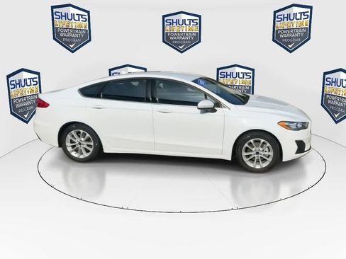 Used 2020 Ford Fusion SE image 2