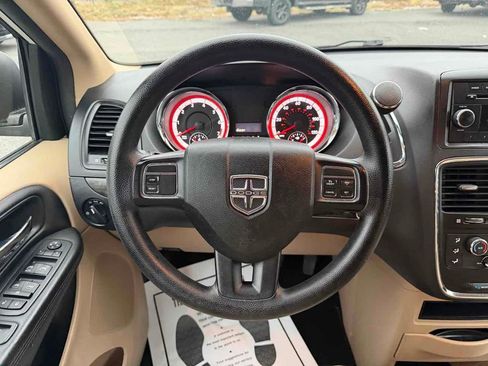 Used 2016 Dodge Grand Caravan SE w/ Quick Order Package 29E SE image 20