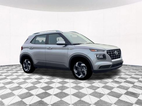 New 2026 Hyundai Venue SEL image 15