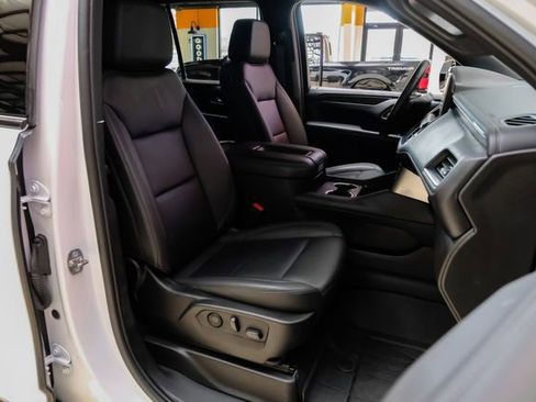 Used 2024 Chevrolet Tahoe Z71 w/ Luxury Package AWD/4WD image 35