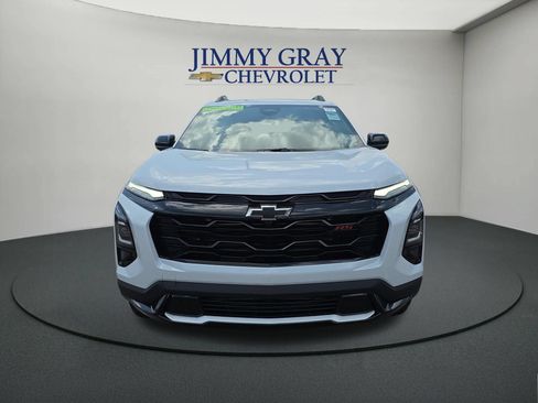 New 2026 Chevrolet Equinox RS FWD image 8