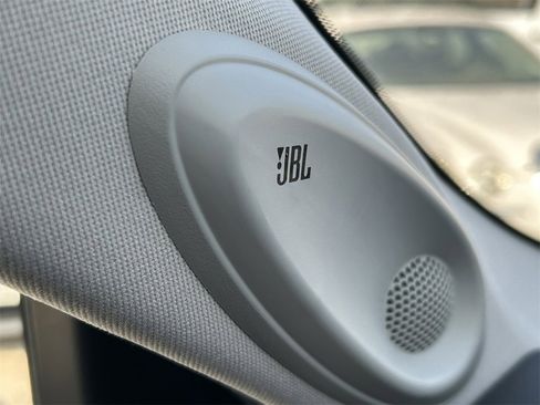 Used 2022 Toyota Highlander Limited image 38