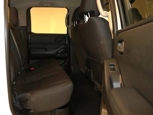 Used 2022 Nissan Frontier S image 18