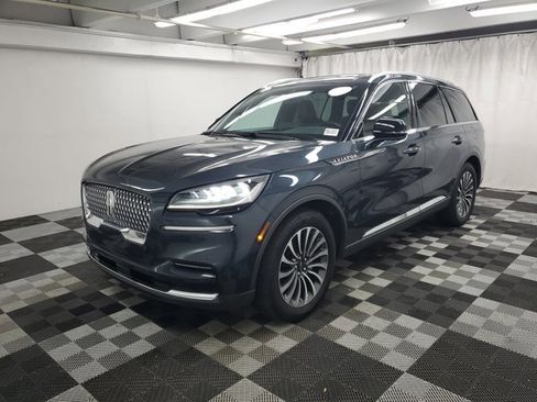 Used 2022 Lincoln Aviator Reserve w/ Elements Package Plus image 3