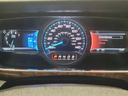 Used 2019 Ford Taurus Limited FWD image 23