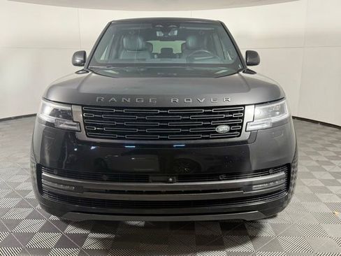 Used 2024 Land Rover Range Rover Long Wheelbase Autobiography image 8