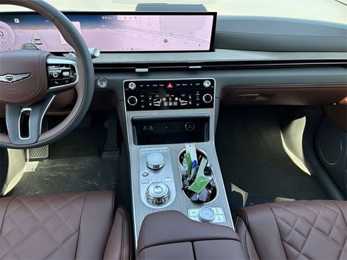 Used 2025 Genesis GV80 3.5T Prestige AWD/4WD image 11
