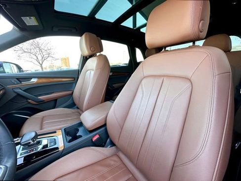 Used 2023 Audi Q5 2.0T Premium w/ Convenience Package image 20