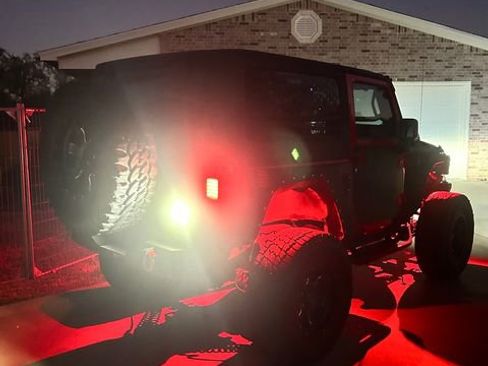 Used 2018 Jeep Wrangler Rubicon w/ Cold Weather Group AWD/4WD image 7