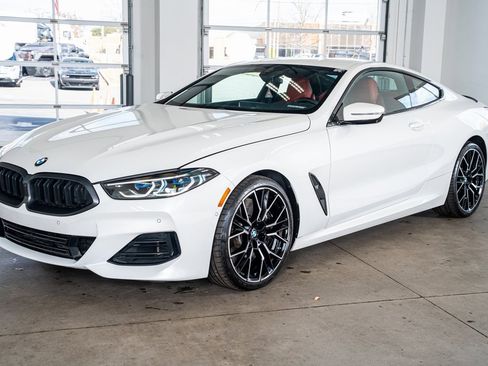 Used 2025 BMW 840i Coupe w/ M Sport Professional Package image 11
