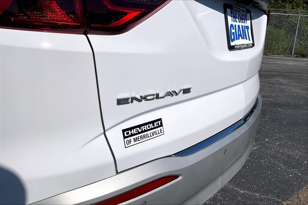 Used 2023 Buick Enclave Essence FWD image 27