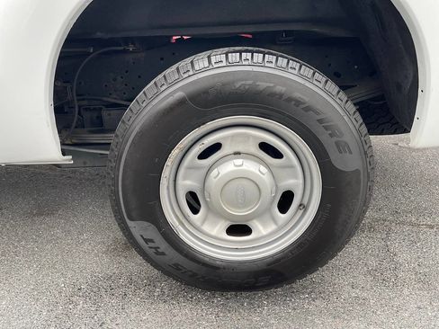 Used 2016 Ford F250 XL w/ Power Equipment Group image 14