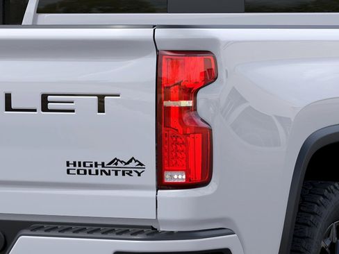 New 2026 Chevrolet Silverado 2500 High Country w/ High Country Premium Package AWD/4WD image 11