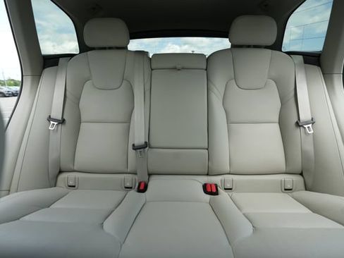 Used 2023 Volvo XC60 B5 Plus w/ Protection Package Premier FWD image 37