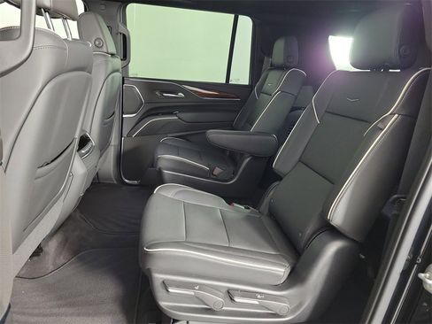 Certified 2023 Cadillac Escalade ESV Premium Luxury image 12
