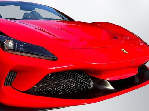 Used 2022 Ferrari F8 Tributo RWD image 27